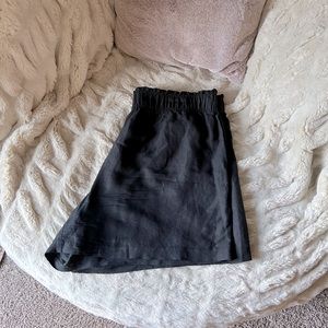 Linen blend black flowy shorts
